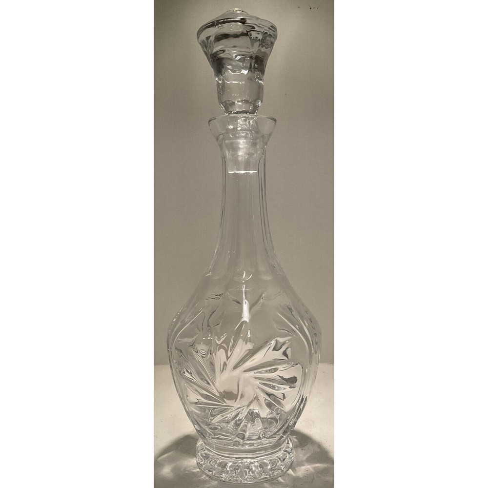 Decanter Liquor/Wine￼ (Medea) Fine Studio Crystal By Studio Silversmith.
